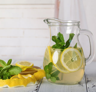 10 FLAVORED WATER RECIPES THAT YOU'LL LOVE